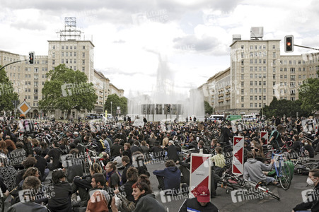 Demonstration 'Silent Demo' in Berlin