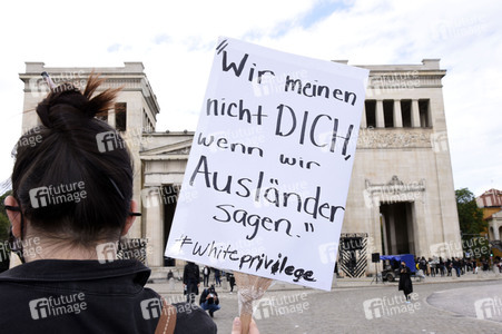 Demonstration 'Silent Protest - Sag Nein zu Rassismus' in München