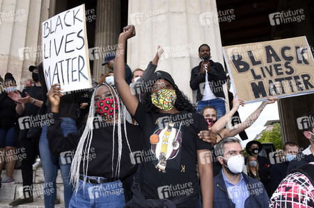 Demonstration 'Silent Protest - Sag Nein zu Rassismus' in München
