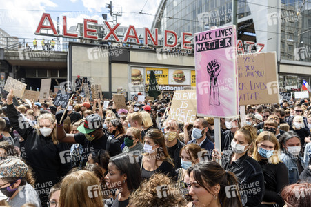 Demonstration 'Silent Demo' in Berlin