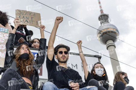 Demonstration 'Silent Demo' in Berlin