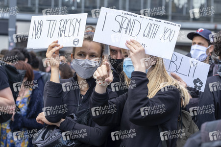 Demonstration 'Silent Demo' in Berlin