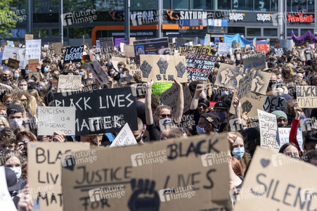 Demonstration 'Silent Demo' in Berlin