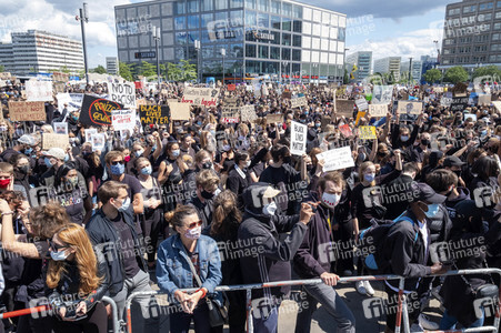 Demonstration 'Silent Demo' in Berlin