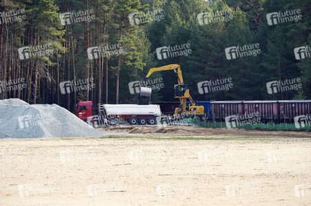 Baubeginn der Tesla Gigafactory 4 in Grünheide