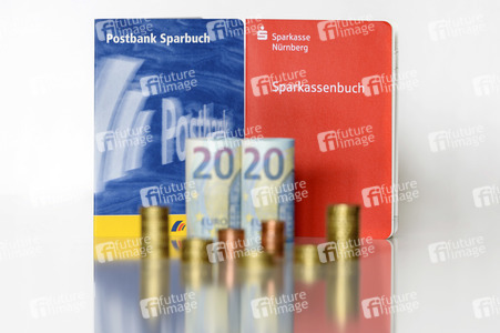 Symbolfoto Sparbuch