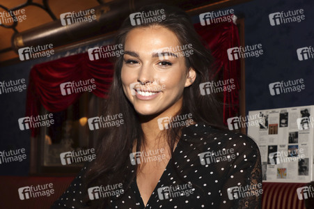 Fototermin mit Lili Paul-Roncalli in Hamburg