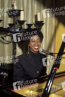 Showcase mit Oleta Adams in London