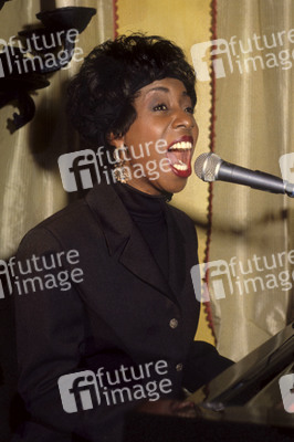 Showcase mit Oleta Adams in London