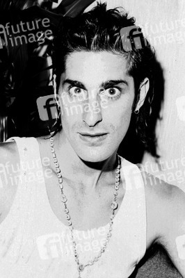 Pressetermin mit Perry Farrell in London