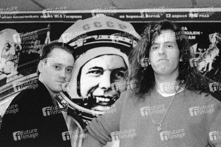 Pressetermin mit Miracle Legion in London