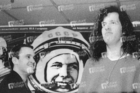 Pressetermin mit Miracle Legion in London