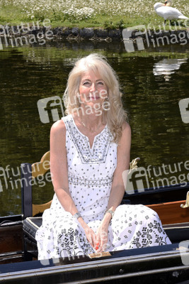 Gondelfahrt mit Prominenten in München