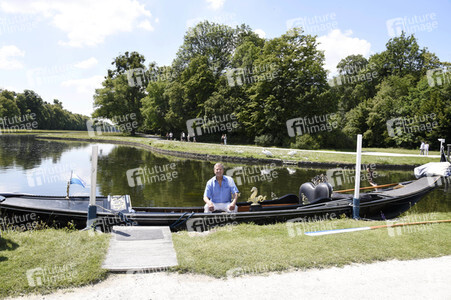 Gondelfahrt mit Prominenten in München