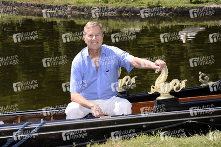 Gondelfahrt mit Prominenten in München