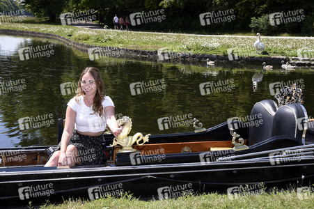 Gondelfahrt mit Prominenten in München