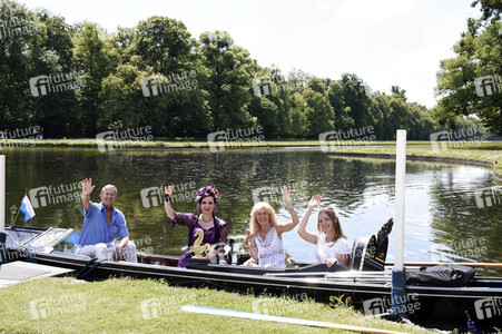 Gondelfahrt mit Prominenten in München