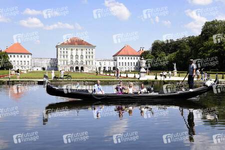 Gondelfahrt mit Prominenten in München