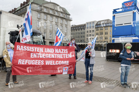 Menschenkette gegen Rassismus in Hamburg