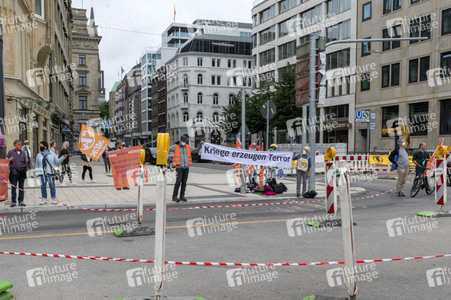 Menschenkette gegen Rassismus in Hamburg