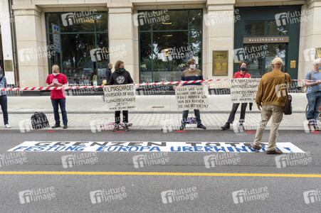 Menschenkette gegen Rassismus in Hamburg