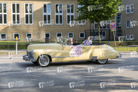 Autokorso unter dem Motto 'EVENTuell nie wieder' in Hamburg