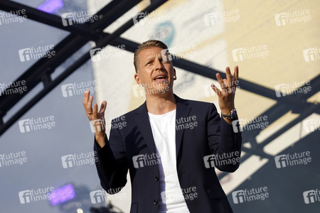 Autokino-Show mit Tobias Beck in Bonn