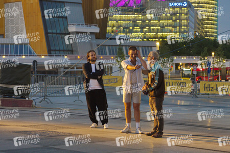 Open-Air-Kinopremiere 'Die Känguru-Chroniken Reloaded 3D' in Berlin