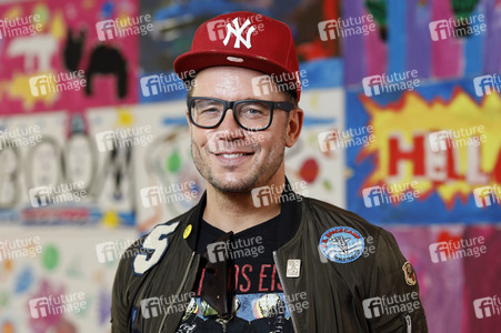 Spendenscheck-Übergabe an die Arche Köln