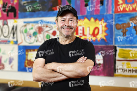 Spendenscheck-Übergabe an die Arche Köln