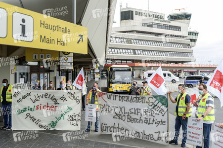 Protest des Flughafen-Bodenpersonals in Berlin