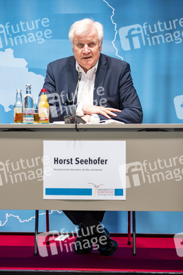 Pressekonferenz zur Innenministerkonferenz Thüringen 2020 in Erfurt