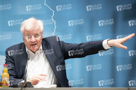 Pressekonferenz zur Innenministerkonferenz Thüringen 2020 in Erfurt