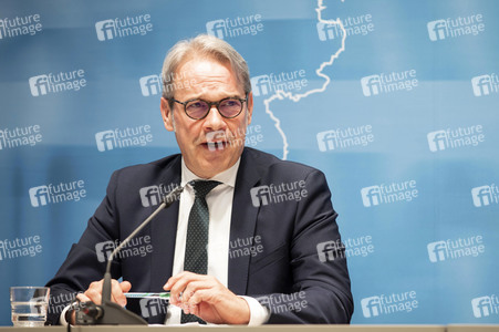Pressekonferenz zur Innenministerkonferenz Thüringen 2020 in Erfurt
