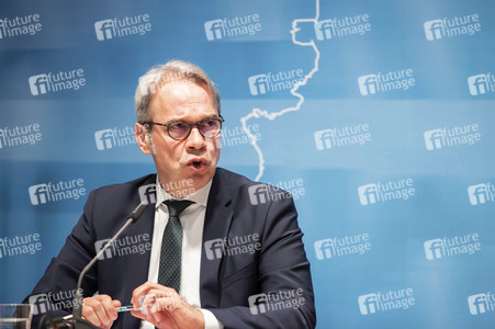 Pressekonferenz zur Innenministerkonferenz Thüringen 2020 in Erfurt