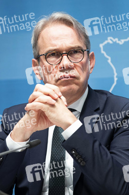 Pressekonferenz zur Innenministerkonferenz Thüringen 2020 in Erfurt