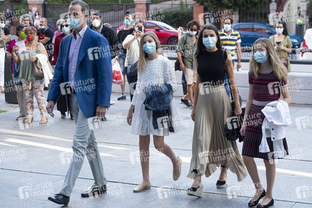 Royals besuchen die Flamenco-Show 'Fandango Avenue' in Madrid