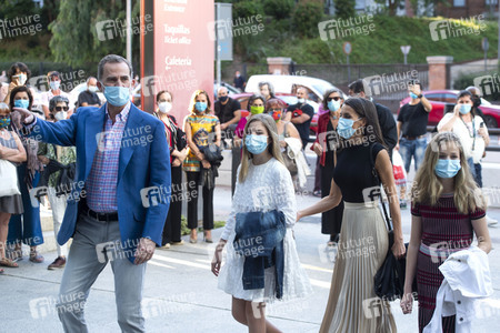 Royals besuchen die Flamenco-Show 'Fandango Avenue' in Madrid