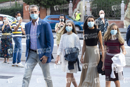 Royals besuchen die Flamenco-Show 'Fandango Avenue' in Madrid