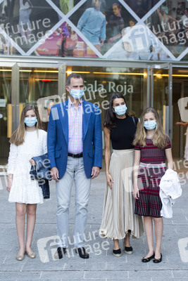 Royals besuchen die Flamenco-Show 'Fandango Avenue' in Madrid