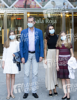 Royals besuchen die Flamenco-Show 'Fandango Avenue' in Madrid