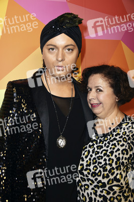 Julian F.M. Stoeckel & Friends im Selfie-Museum The Wow Gallery in Berlin