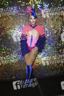 Julian F.M. Stoeckel & Friends im Selfie-Museum The Wow Gallery in Berlin