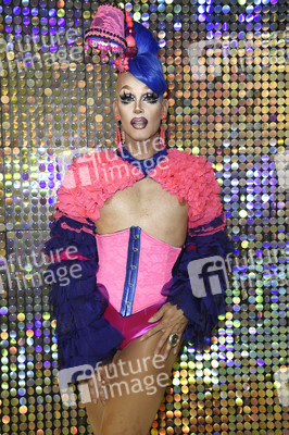 Julian F.M. Stoeckel & Friends im Selfie-Museum The Wow Gallery in Berlin