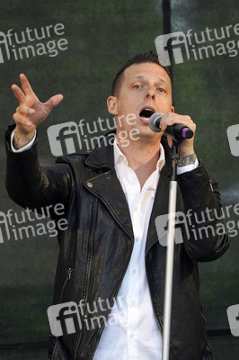 Picknickkonzert mit Billy Andrews / The Dark Tenor & Trio Ensemble in Werder