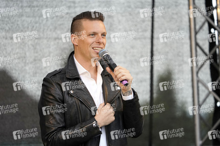 Picknickkonzert mit Billy Andrews / The Dark Tenor & Trio Ensemble in Werder