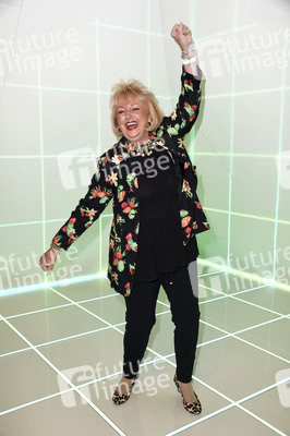 Julian F.M. Stoeckel & Friends im Selfie-Museum The Wow Gallery in Berlin