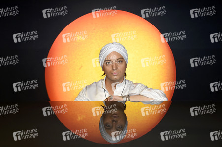 Julian F.M. Stoeckel & Friends im Selfie-Museum The Wow Gallery in Berlin