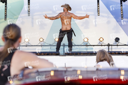 Autokino-Show mit den Sixx Paxx in Bonn