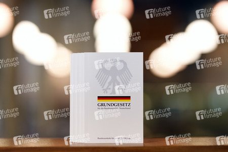 Symbolfoto Grundgesetz